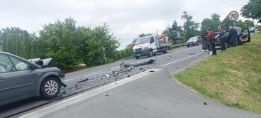 Uwaga kierowcy! Zderzenie aut na DK 43 w Kamionce. Są utrudnienia w ruchu